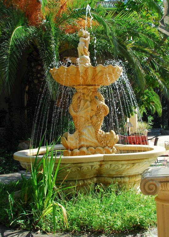 Castellu Rossu Hotel Лучиана Екстериор снимка