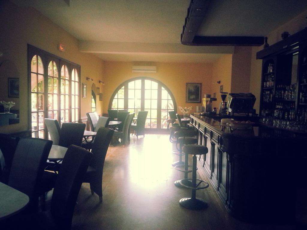 Castellu Rossu Hotel Лучиана Екстериор снимка