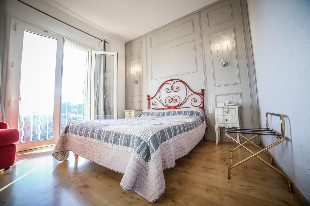 Castellu Rossu Hotel Лучиана Екстериор снимка