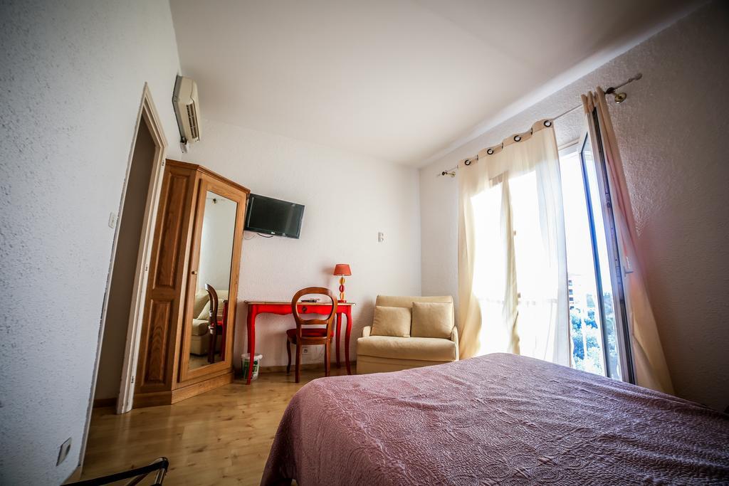 Castellu Rossu Hotel Лучиана Екстериор снимка