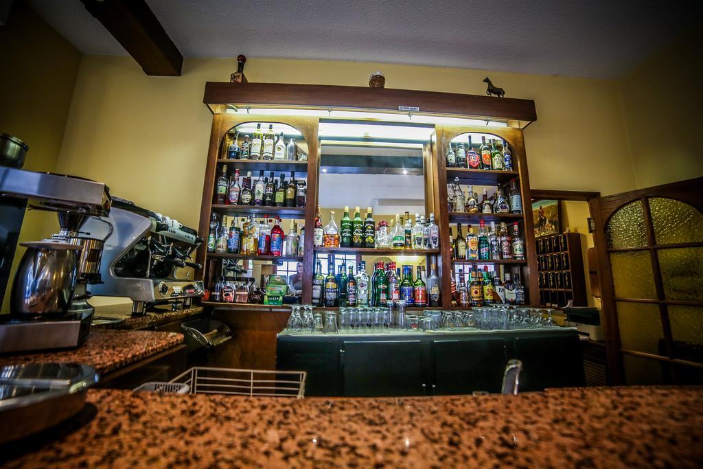 Castellu Rossu Hotel Лучиана Екстериор снимка