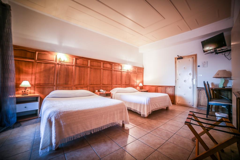 Castellu Rossu Hotel Лучиана Екстериор снимка