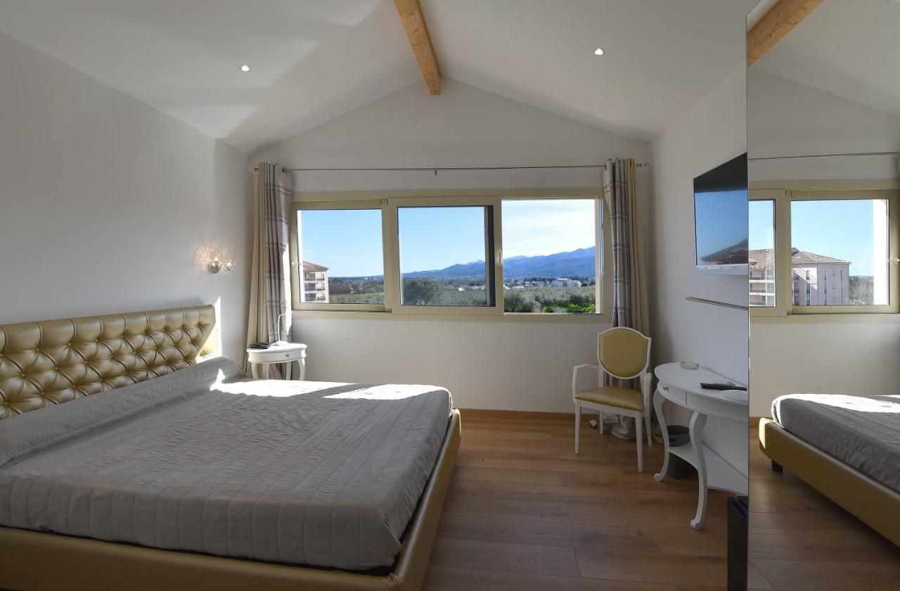 Castellu Rossu Hotel Лучиана Екстериор снимка